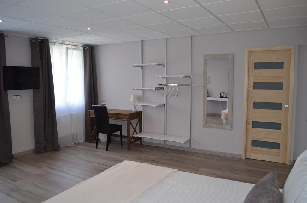 Hotel Lac Et Foret Saint-André-les-Alpes الغرفة الصورة